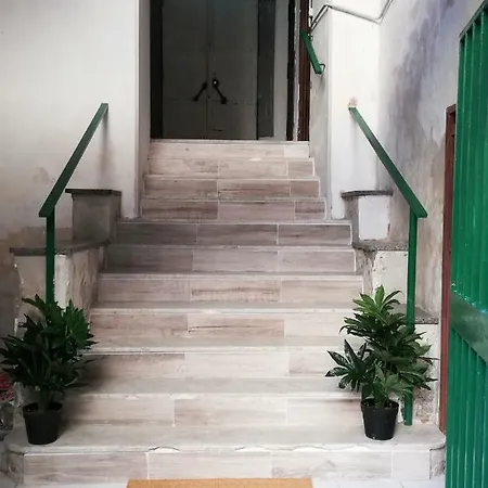 Da Ninetta Resterete Senza Parole, Garantito! * Napoli